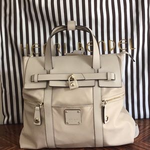 💥Henri Bendel- large JET-SETTER !